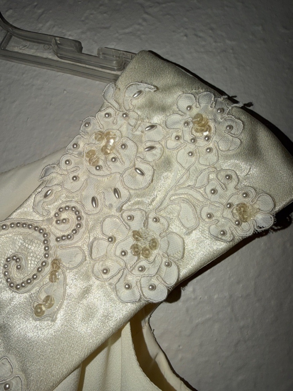 Vintage Union Made Off The Shoulder Wedding Gown with Pearl Beadwork cottagecore - Picture 7 of 11
